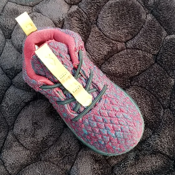 NIKE LEBRON XV (TD) TODDLER 922809-300 (7C)
