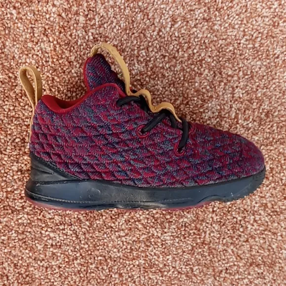 NIKE LEBRON XV (TD) TODDLER 922809-300 (7C)