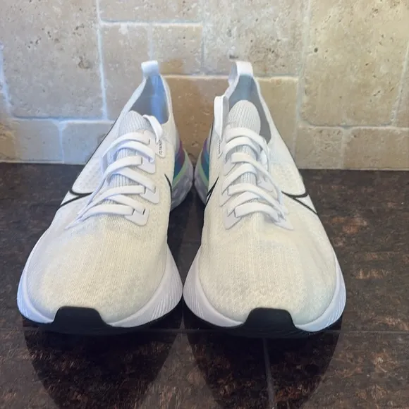 Nike React Infinity Run Flyknit White Vapor Green NWT $255