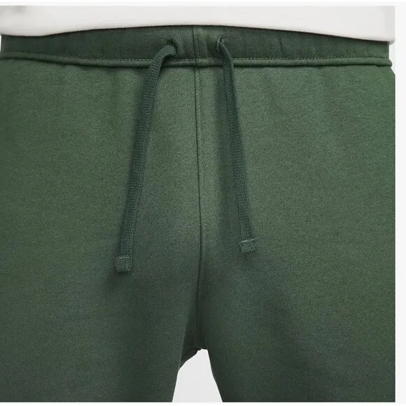 Nike Sportswear Club Fleece Pants Size Medium Joggers Fir/Green BV2707-323 - NEW