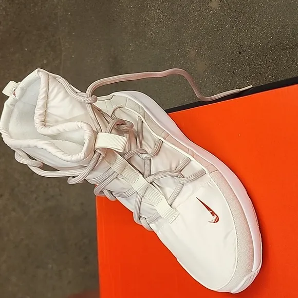 Nike tanjun boots sneakers