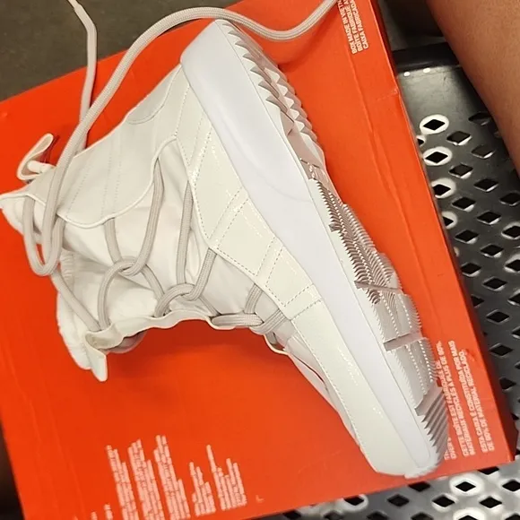 Nike tanjun boots sneakers