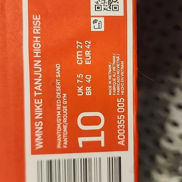 Nike tanjun boots sneakers