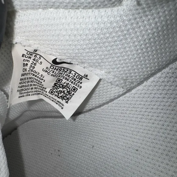 Nike Waffle Debut Women shoes.