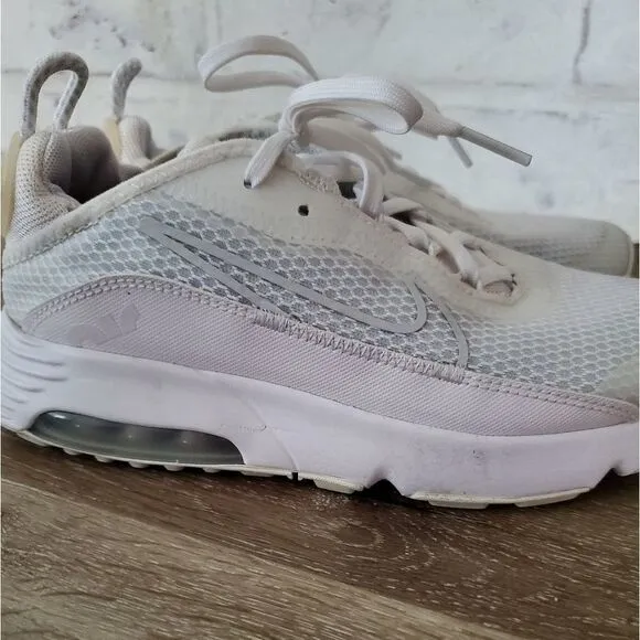 Nike Air Max 2090 White/Wolf Grey/Pure Platinum Casual Sneakers Size 3Y
