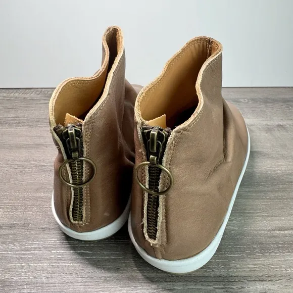NWD Beek Jaeger Saddle Brown Ankle Boots size 7 $350