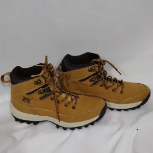 NWOB Avalanche Camel Steep Lace Up Hiking Boots Womens Size 7.5
