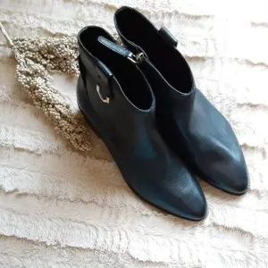 NWOT Cole Haan Maci Black Leather Pointed Toe Booties 6.5B