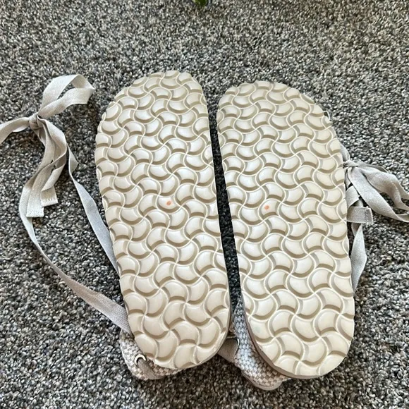 NWOT Free People Happy Feet Footbed Sandles