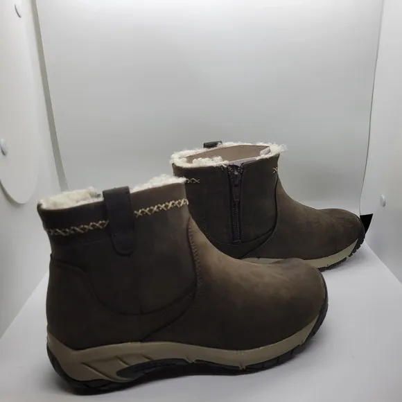 NWOT Merrell Encore 4‎ Bluff Zip Polar Waterproof Boots-Brown-Women's 5.5 W