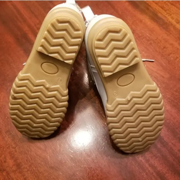 NWOT | Olivia Miller | Girls | Flippy Sequin | Duck Boots | Size: 3