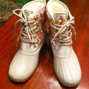 NWOT | Olivia Miller | Girls | Flippy Sequin | Duck Boots | Size: 3
