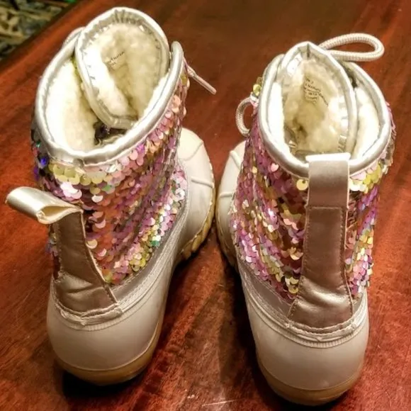 NWOT | Olivia Miller | Girls | Flippy Sequin | Duck Boots | Size: 3