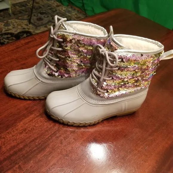 NWOT | Olivia Miller | Girls | Flippy Sequin | Duck Boots | Size: 3