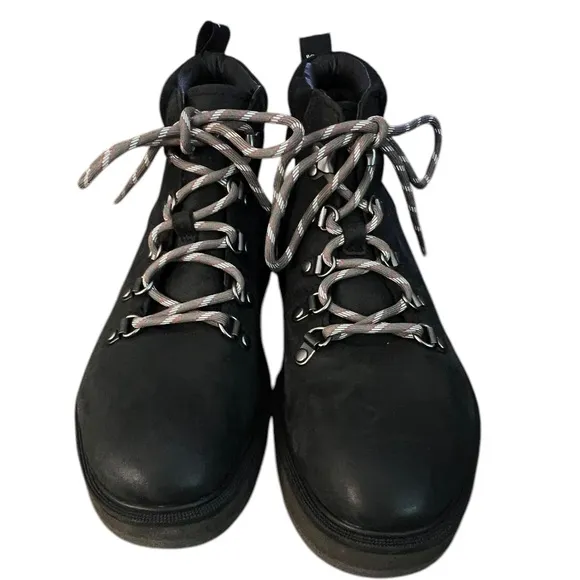 NWOT Sorel Black Hi-Line Hiking boots - Sz 8.5