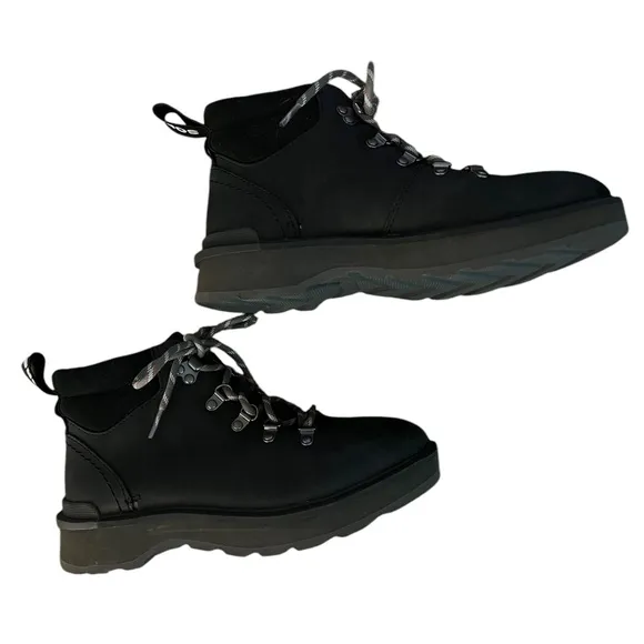 NWOT Sorel Black Hi-Line Hiking boots - Sz 8.5
