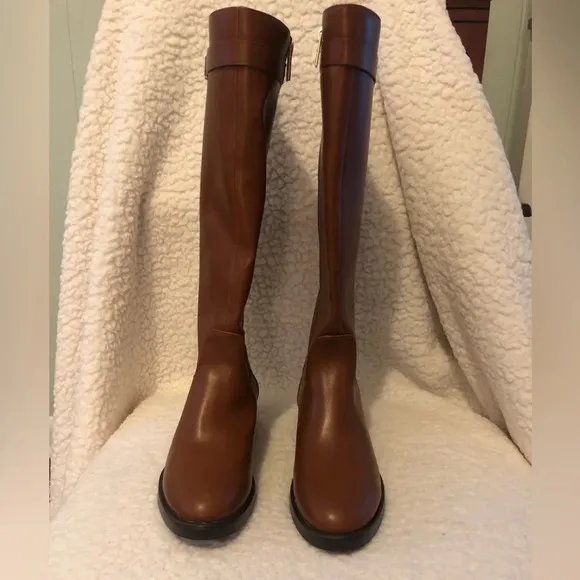 NWOT Tommy Hilfiger Iviann High Shaft Riding Knee Boots