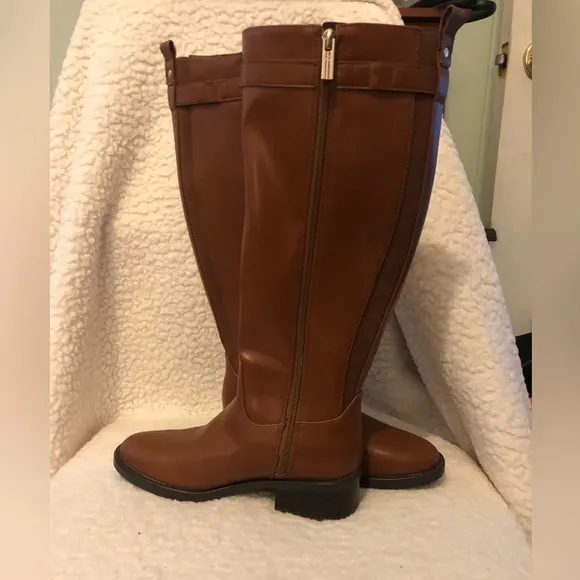 NWOT Tommy Hilfiger Iviann High Shaft Riding Knee Boots