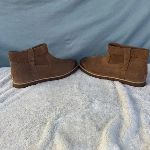 NWOT UGG Josefene Cuff Women's Suede Boots in Chestnut Size 9.5 Booties