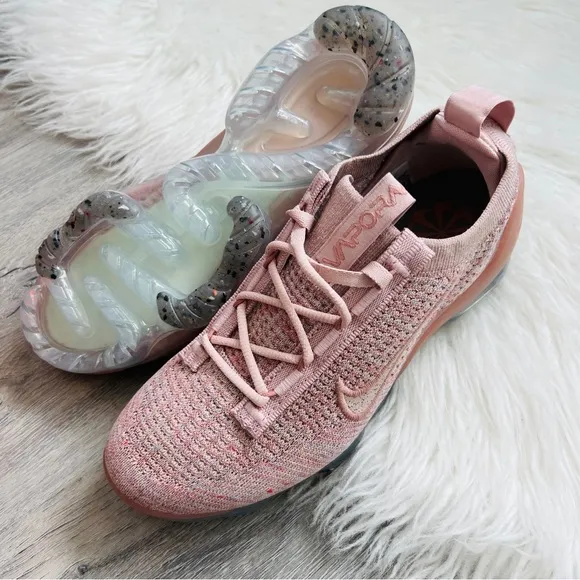 NWT Air Vapormax 2021 Women’s Shoes