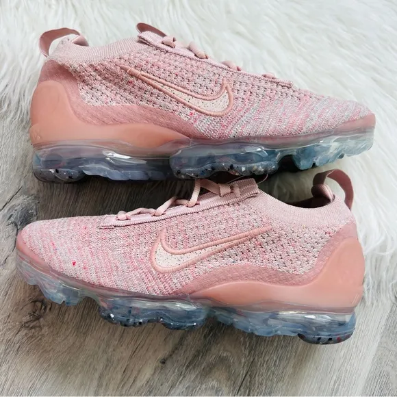 NWT Air Vapormax 2021 Women’s Shoes
