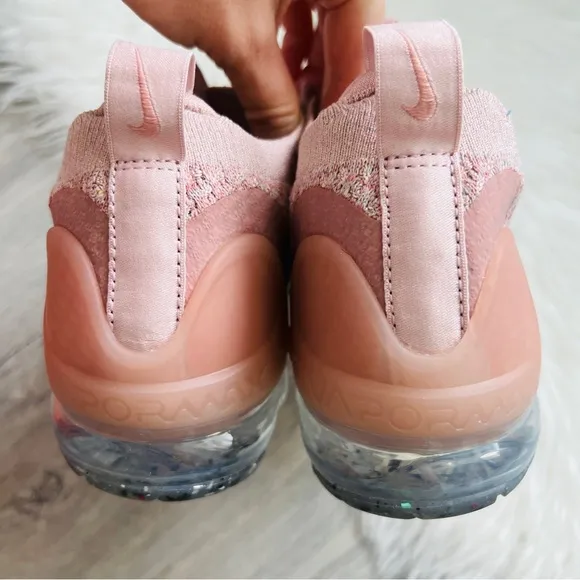NWT Air Vapormax 2021 Women’s Shoes