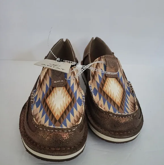 NWT ARIAT WOMEN'S CRUISER BRONZE AZTEC
