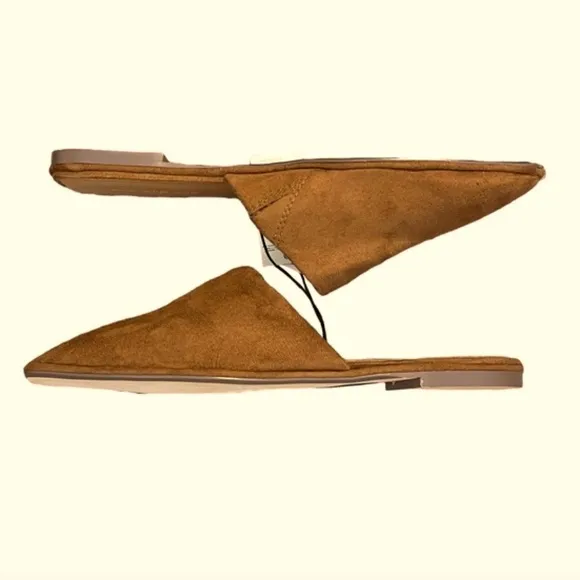 NWT Banana Republic Cognac Brown Women's Shoes Soft Suede