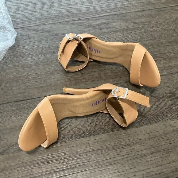 NWT BURJU Zoe True Nude shade 3 Classic Strappy Heeled Sandals | size 7