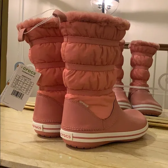 NWT Crocs Crocband Boot. Size 7.