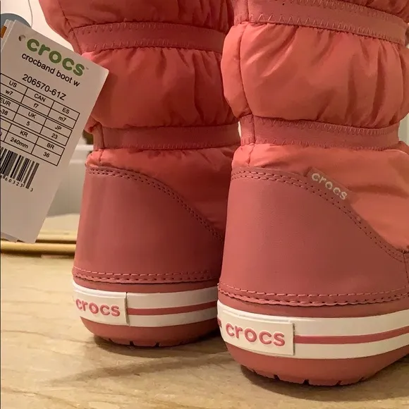 NWT Crocs Crocband Boot. Size 7.