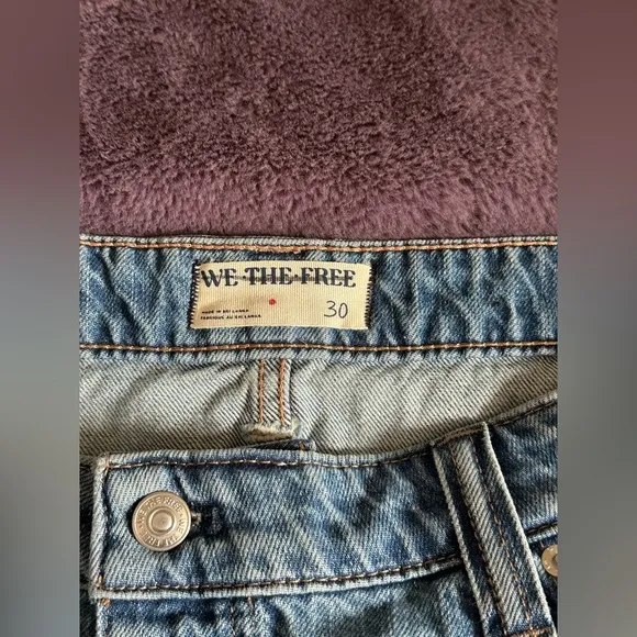 NWT FREE PEOPLE We the Free Chani Denim Skirt Size 30 Sweetly Stoned