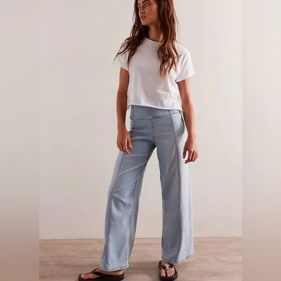 NWT Free people We The Free Spotlight High-Rise Wide-Leg Jeans perfection 29