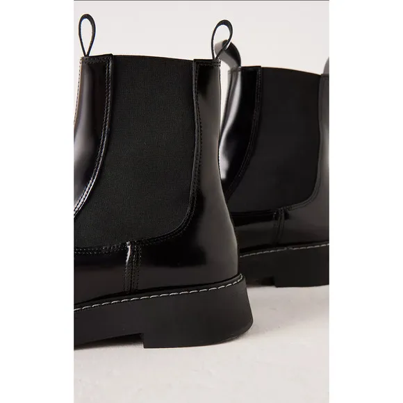 NWT Pilcro Leather Black Chelsea Boots - EU 38 (7.5-8.0 US)