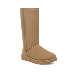 NWT Ugg Classic Tall II