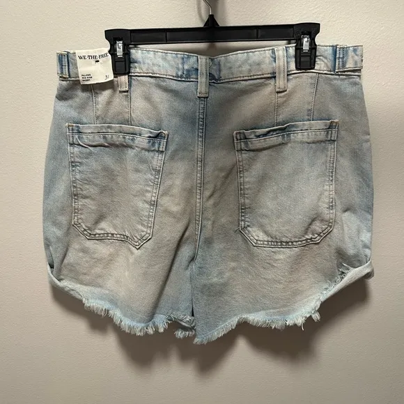 NWT- Women’s Palmer Denim Shorts Size 31 by Free People - La La Land Mid Rise