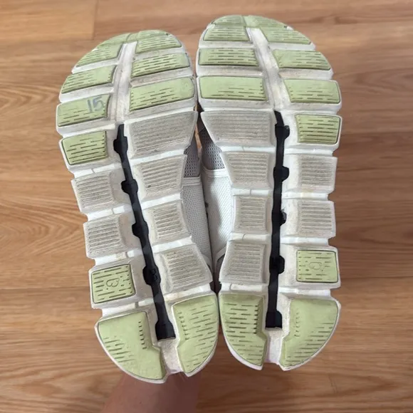 ON Cloud Womens 5 Push Running Shoes White/Oasis 8 Athleisure Tennis Pickleball