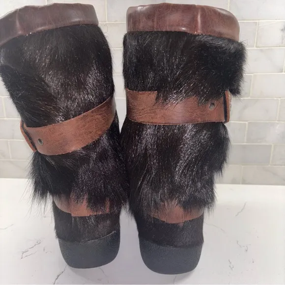 Pajar Black and Brown Fur Boots -Size 38 Leather Detail Wool Lined