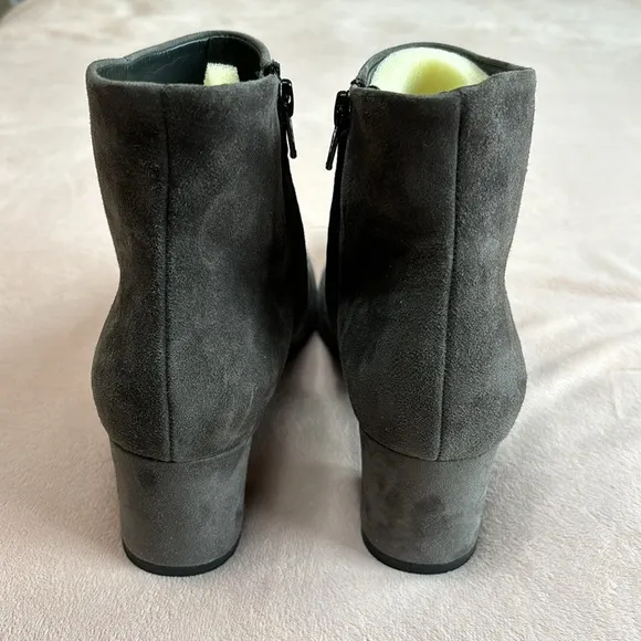 Paul Green Women’s Bridget Suede Ankle Bootie Gray Size 7.5 - NWOT