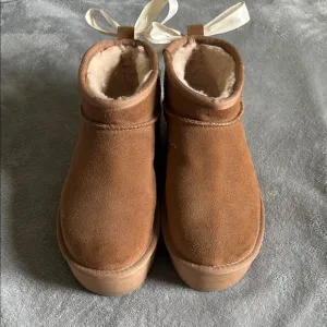 Platform Ugg Boots (bows included)