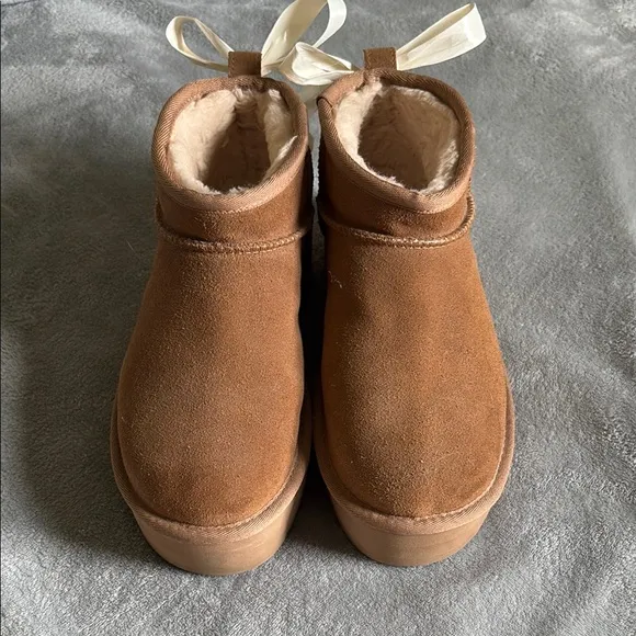Platform Ugg Boots (bows included)