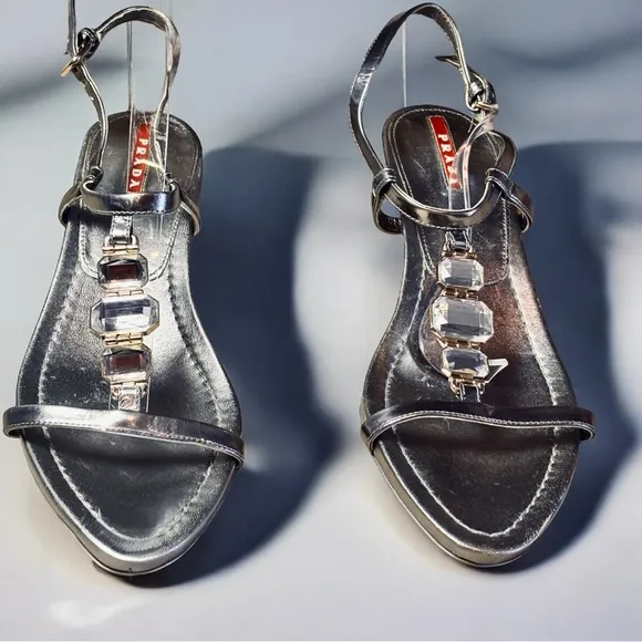 PRADA-AUTHENTIC LUXURY GUNMETAL LEATHER CRYSTALS IT 38  US 7.5