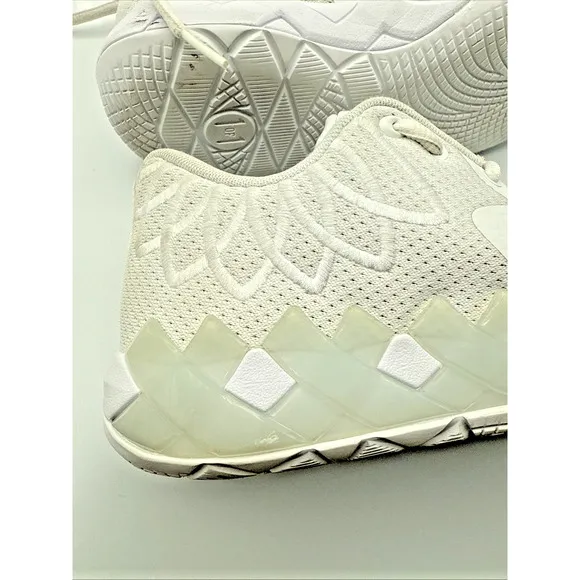 Puma LaMelo Ball MB.01 377368-04 Sneakers Men 6.5 Triple White Basketball Shoes
