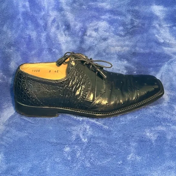 R Martegani Ostrich Leather Men’s Shoes. Size 8. Made in Italy.