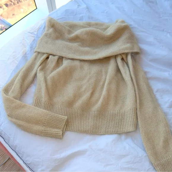 **rag &amp; bone Off-Shoulder Cashmere Sweater - Size S - Cream - Barely Worn**