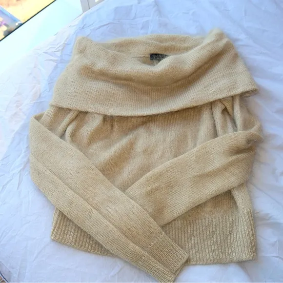 **rag &amp; bone Off-Shoulder Cashmere Sweater - Size S - Cream - Barely Worn**