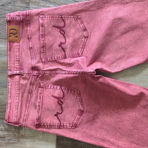 RANCH DRESS'N Fallon Taylor Signature &quot;Merlot&quot; red washed trouser jeans sz L euc