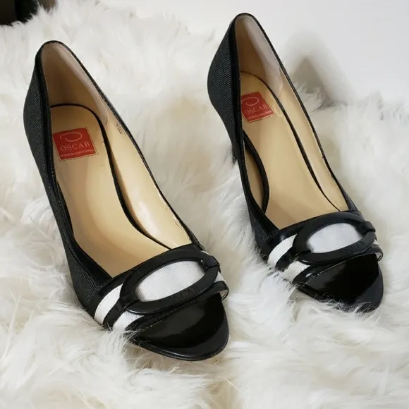 RARE Oscar de la Renta O Calada Peep Toe Heels 7.5 Luxury Elegant Castlecore