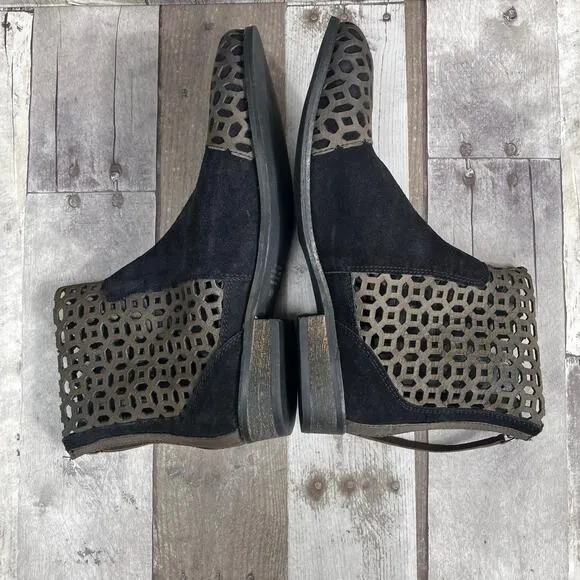 Rebels Bootie Boots Sz 10M Black Brown Suede Perforated Zip Boho Western Casual