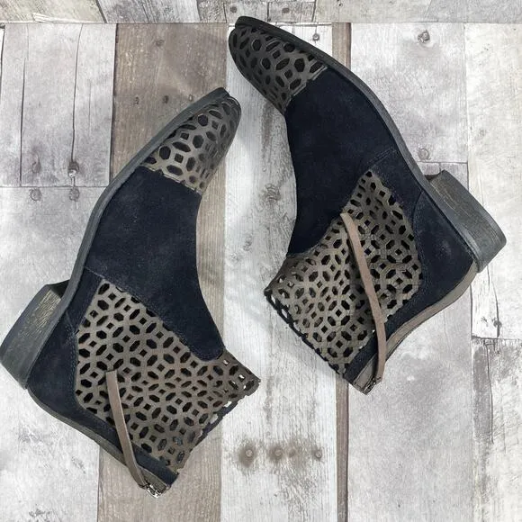 Rebels Bootie Boots Sz 10M Black Brown Suede Perforated Zip Boho Western Casual